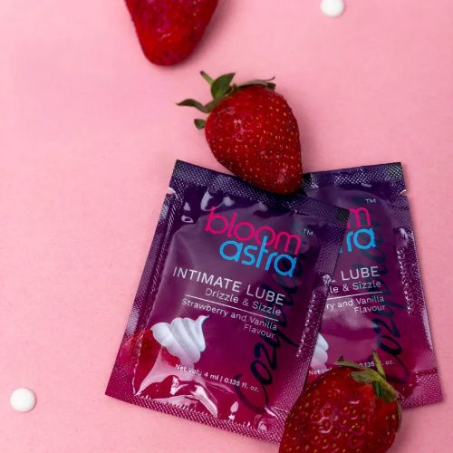 Bloom Astra Intimate Lube sachets with strawberries – strawberry and vanilla flavoured water-based intimate lubricant