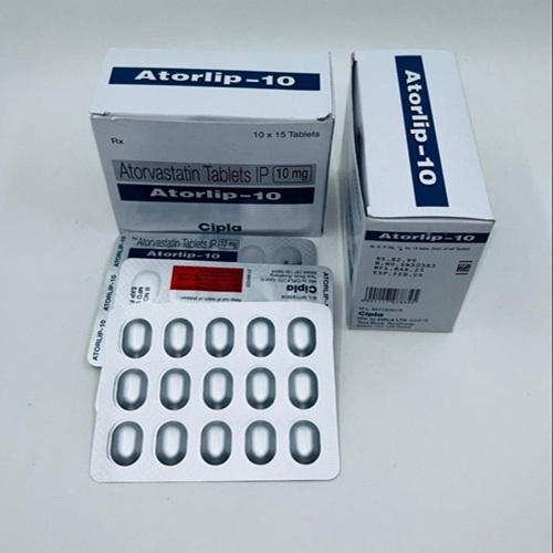 Atorlip 10mg 150 tablets box with multiple blister sheets and Cipla branding