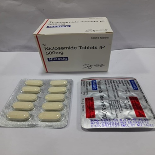 Niclosig 500 box, blister arranged flat, packaging details legible
